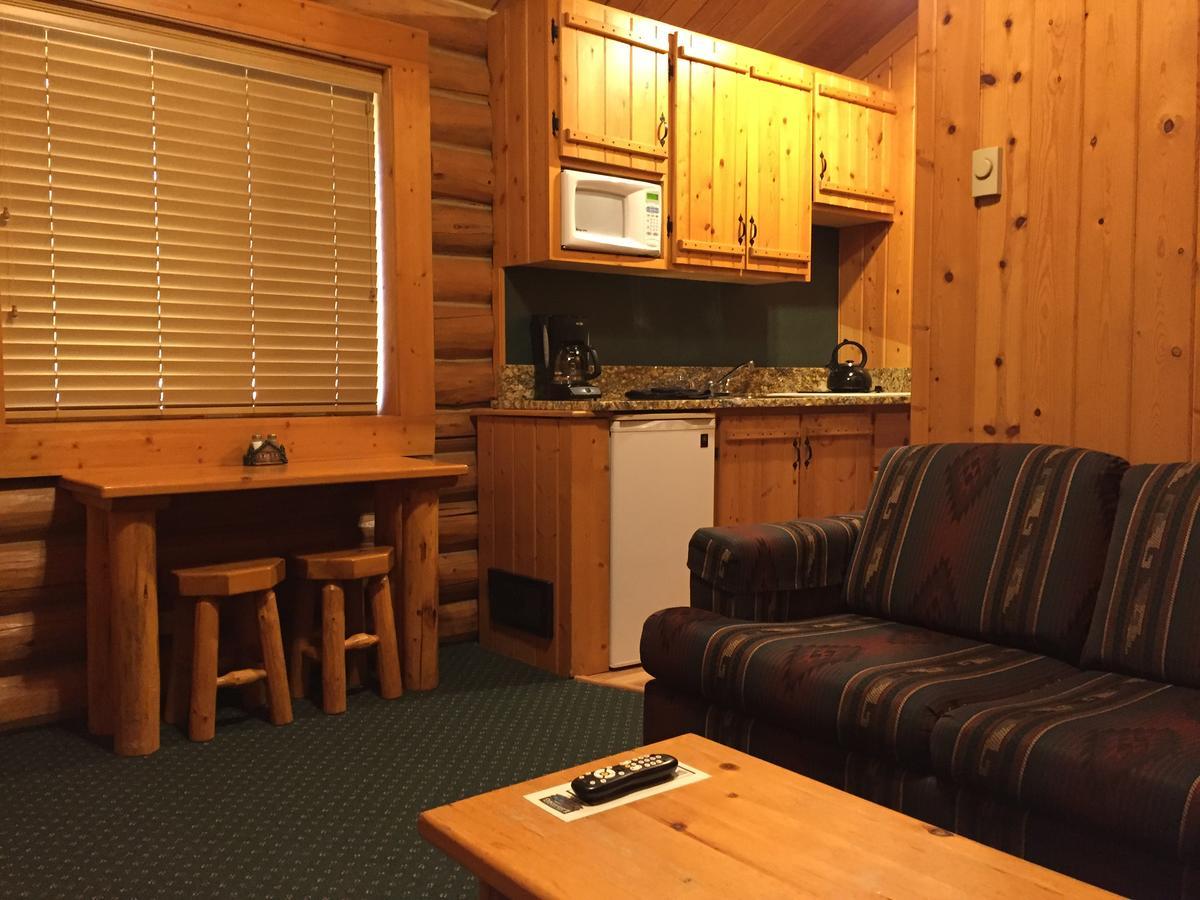 Somers Bay Log Cabin Lodging Hotell Eksteriør bilde